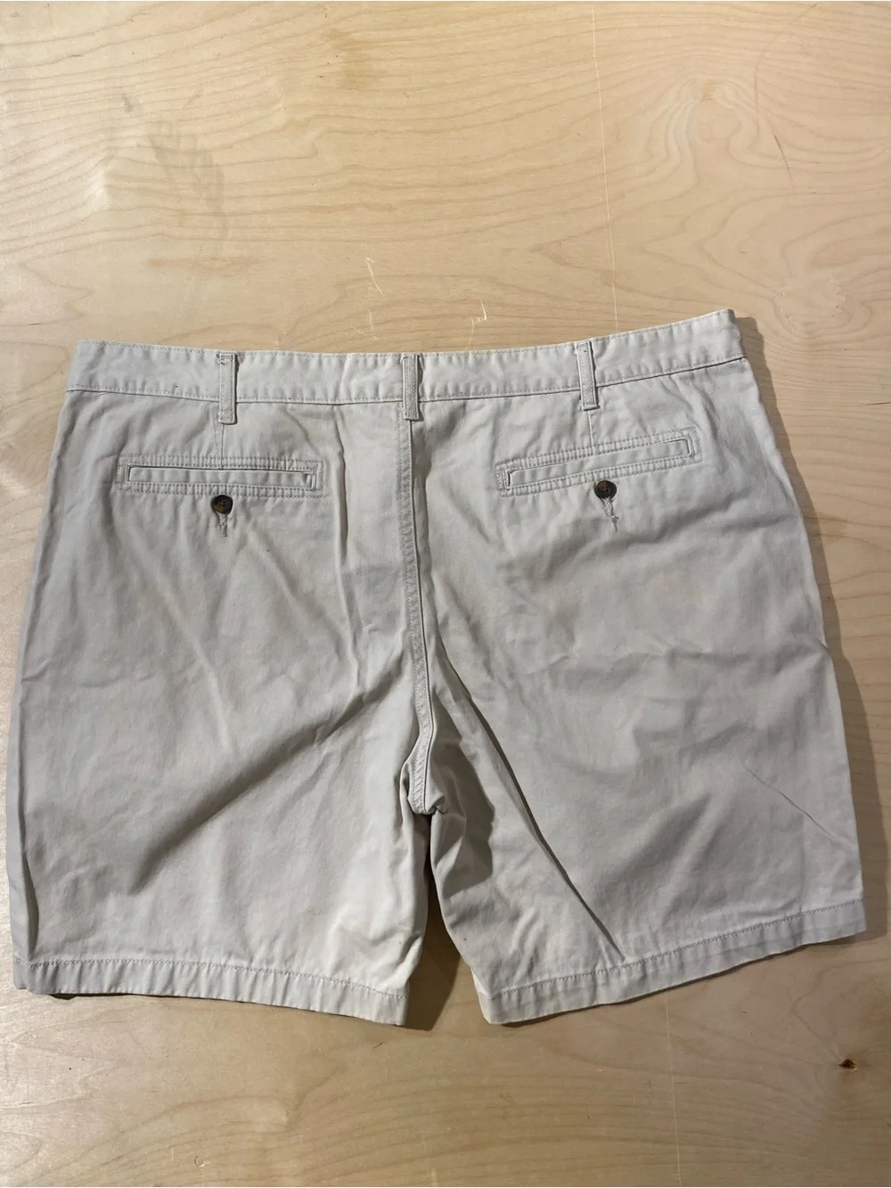 Faded Glory Men's Flat Front Chino Shorts in Light Khaki 46 (SX)